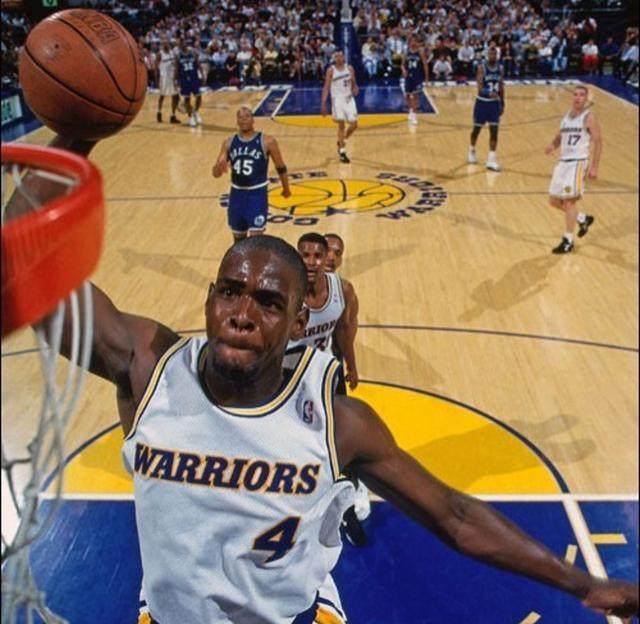 科莫利：已与DV9约定赛季结束再谈续约；冬窗目前还没特别计划（科莫利：与DV9约定赛季末再谈续约，冬窗暂无特别计划）