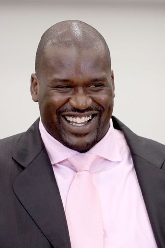 浓眉经纪人会面独行侠，要求续约或交易（浓眉代理与独行侠会晤：要么续约，要么交易）