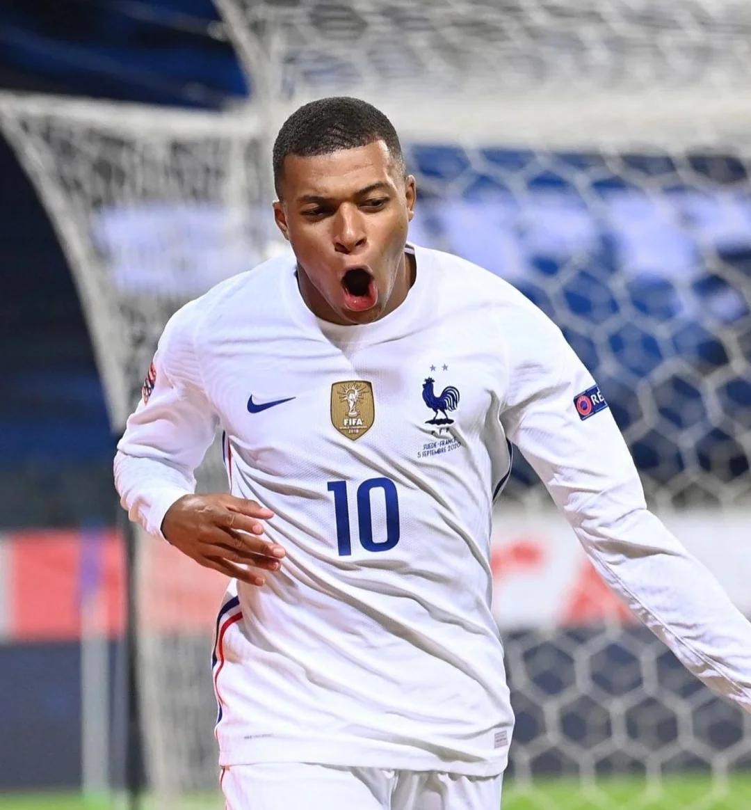 马卡：维尼修斯的地位不可撼动，他是皇马唯一能改变战局的人（马卡：维尼修斯在皇马地位稳固，唯有他能扭转战局）