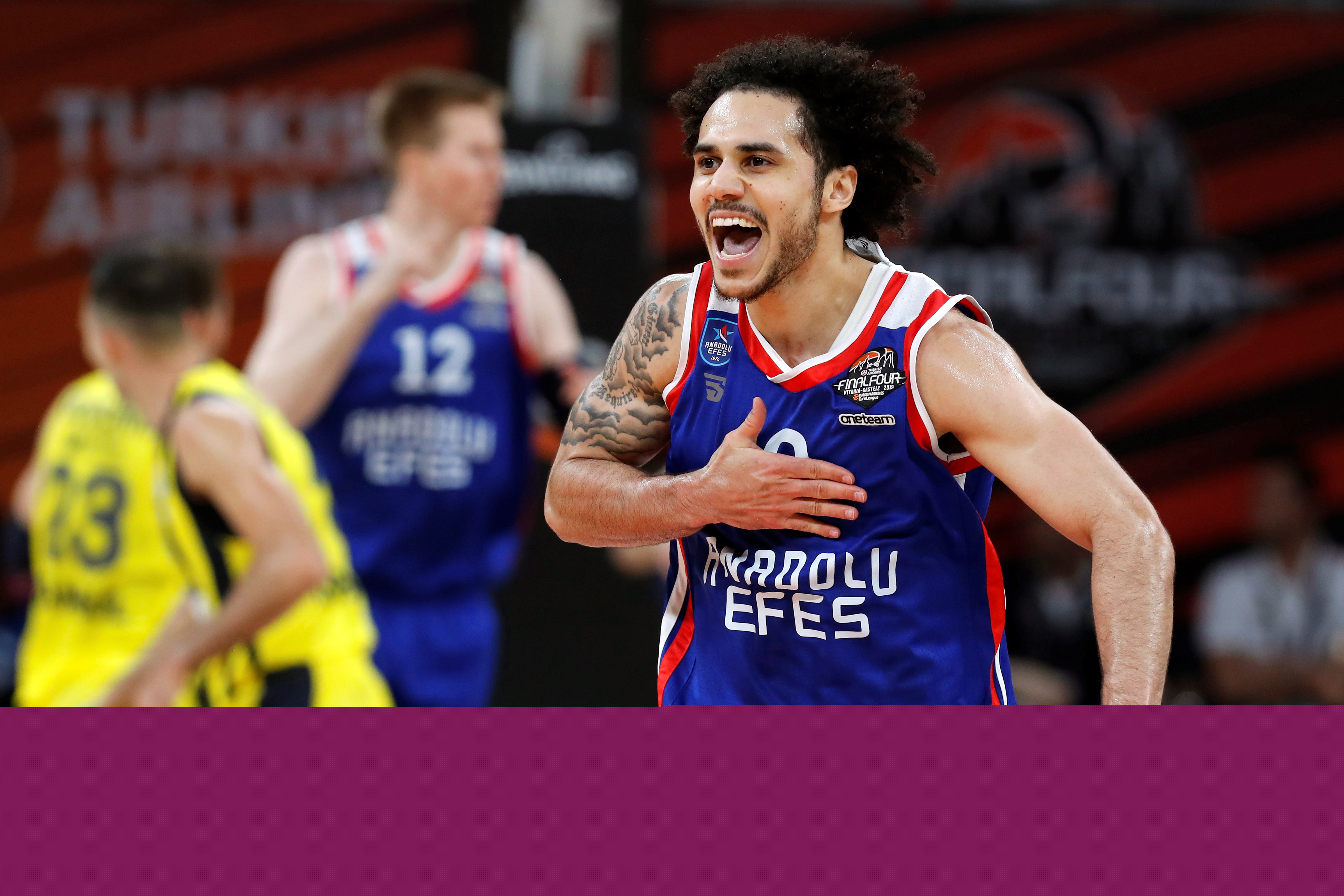 知名装备网站：阿迪达斯将于11月6日发售世界杯球衣，23队谍照泄露（阿迪达斯世界杯球衣定档11月6日发售，知名装备网称23队谍照已泄露）