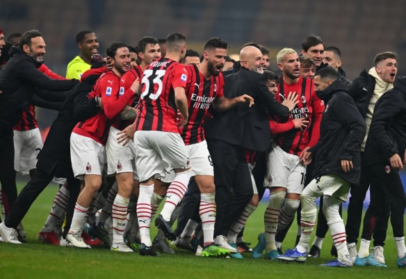 记者：纽卡和桑德兰有意贡多齐，拉齐奥估价2500-3000万欧（记者称纽卡、桑德兰有意引进贡多齐，拉齐奥要价2500万至3000万欧元）