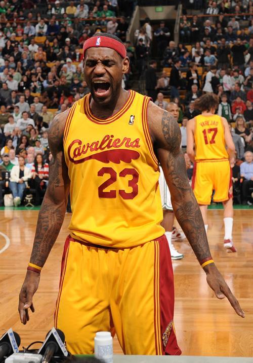 博斯：很惊讶曼城放走阿尔瓦雷斯；我与西蒙尼执教理念相反（博斯：对曼城放走阿尔瓦雷斯感到震惊；我的执教理念与西蒙尼完全相反）