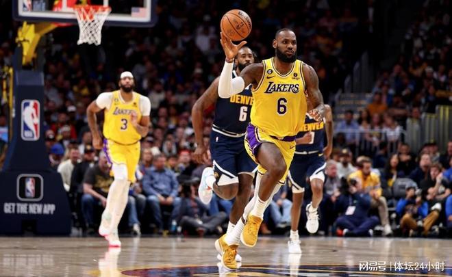 弗兰克：我的首选还是留在中国踢球；我带着喜悦与自豪离队（弗兰克：首选继续在华踢球，带着喜悦与自豪离队）