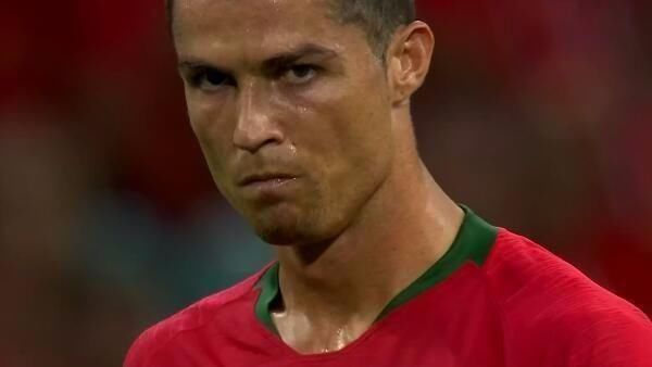 黄蜂主帅：我们没一个人能单防哈登，他真的是用各种方式得分（黄蜂主帅：无人能一对一限制哈登，他得分手段多样）