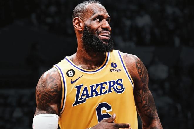 阿莱格里：明天看看普利西奇能否出战，米兰必须重返欧冠（阿莱格里：普利西奇出战待定，米兰目标重返欧冠）