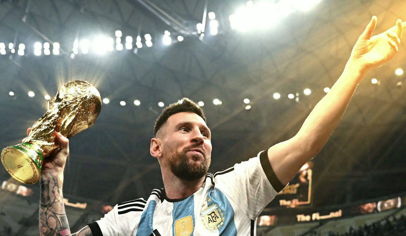 支持河南队，一河南球迷从航体骑三轮车前往足协杯决赛地苏州（为河南队助威，河南球迷骑三轮车自航体出发奔赴苏州足协杯决赛）