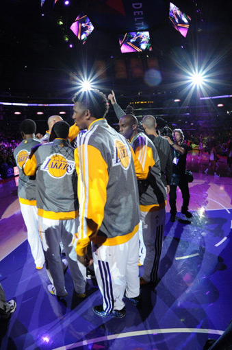 曼联欧联杯小组赛形势分析（曼联欧联杯小组局势解读）