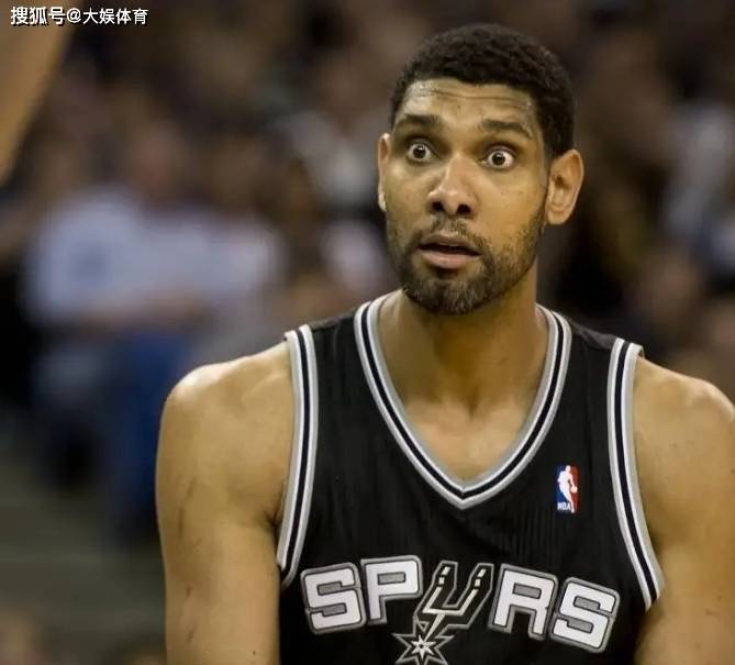 Here we go！罗马诺：维拉签下格雷米奥19岁边锋阿利松（罗马诺确认：阿斯顿维拉签下格雷米奥19岁边锋阿利松）