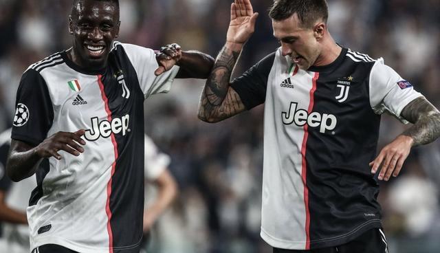 格拉斯纳：利物浦？我会在下个月开启和水晶宫的续约谈判（格拉斯纳回应利物浦传闻：下月将与水晶宫展开续约磋商）